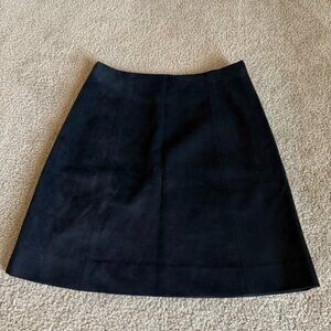 Aritzia Babaton Hopper Suede Mini Skirt Black – Size 8